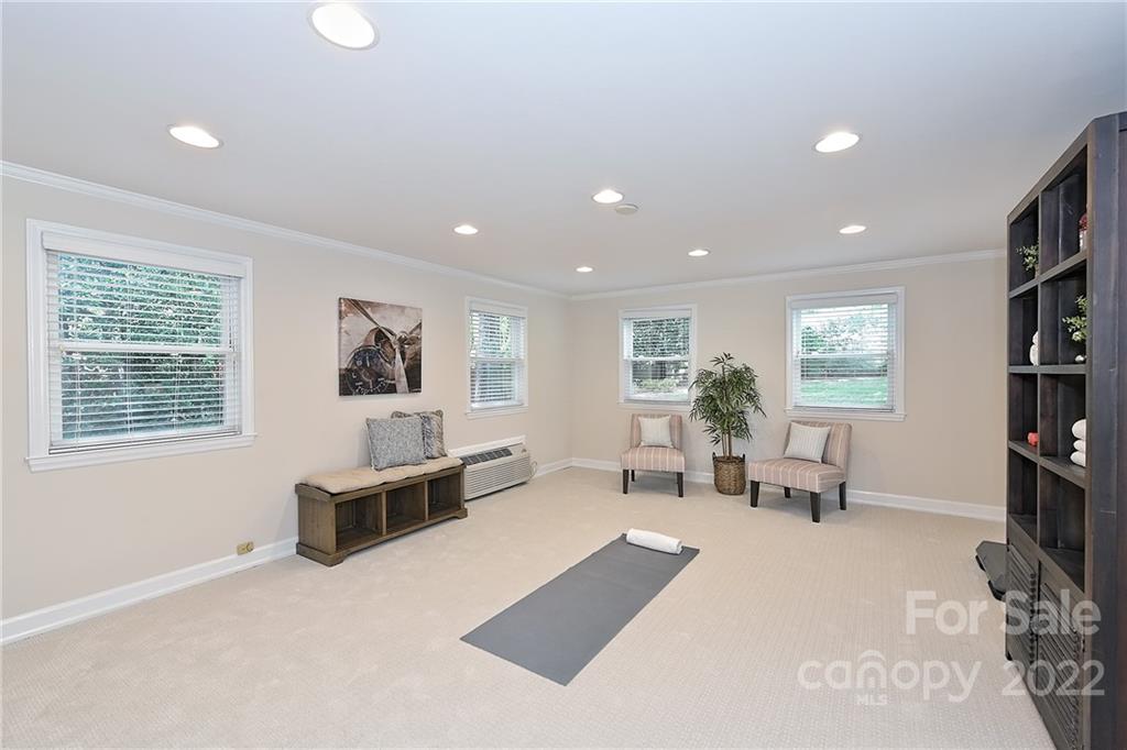 3211 Chaucer Drive Charlotte NC 28210
