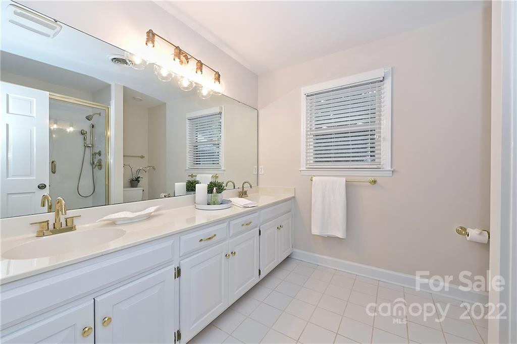 3211 Chaucer Drive Charlotte NC 28210
