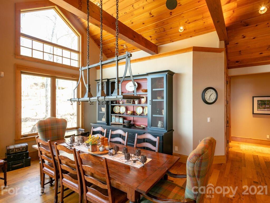 96 Wormy Chestnut Road Burnsville NC 28714