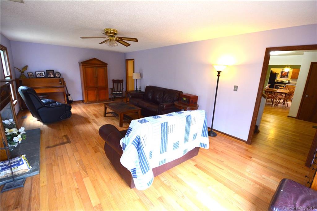 35 Long Ridge Road Candler NC 28715