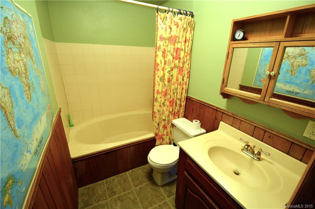 35 Long Ridge Road Candler NC 28715