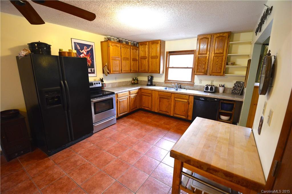 35 Long Ridge Road Candler NC 28715