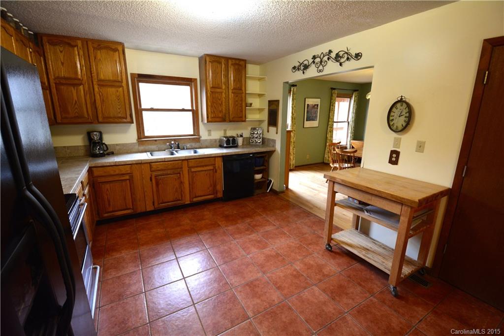 35 Long Ridge Road Candler NC 28715
