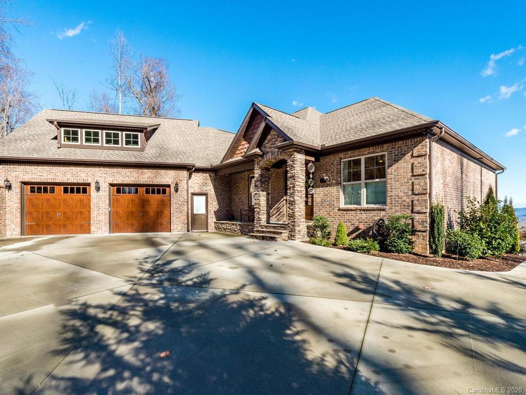 540 Falkirk Way Zirconia NC 28790