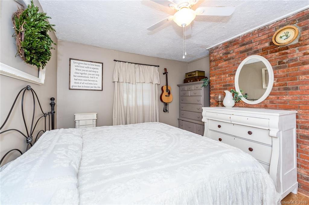 2 Glen Meadows Road Arden NC 28704