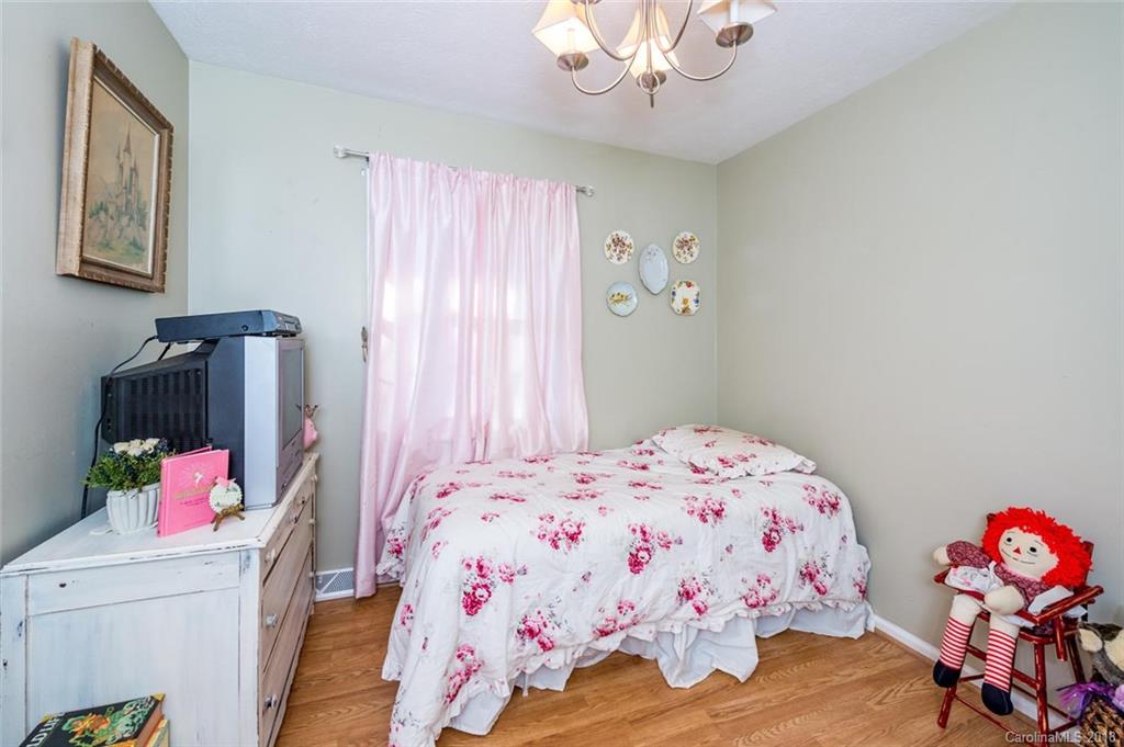 2 Glen Meadows Road Arden NC 28704