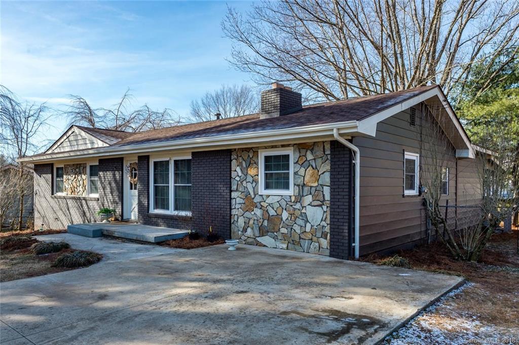2 Glen Meadows Road Arden NC 28704