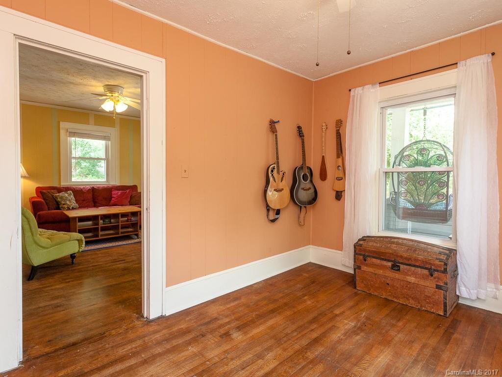 205 Michigan Avenue Asheville NC 28806