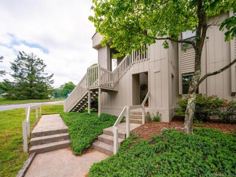 2101 Abbey Circle Asheville NC 28805