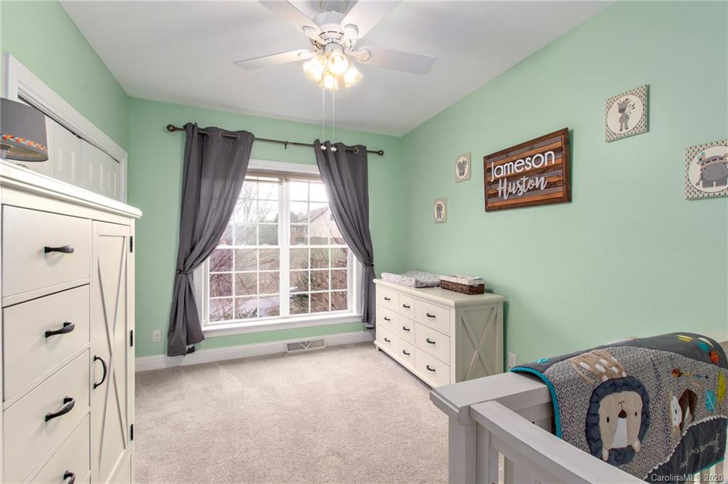 136 South Willow Brook Drive Asheville NC 28806