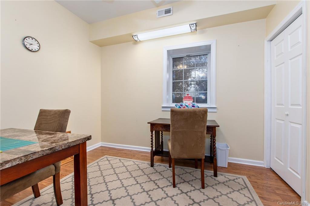 136 South Willow Brook Drive Asheville NC 28806