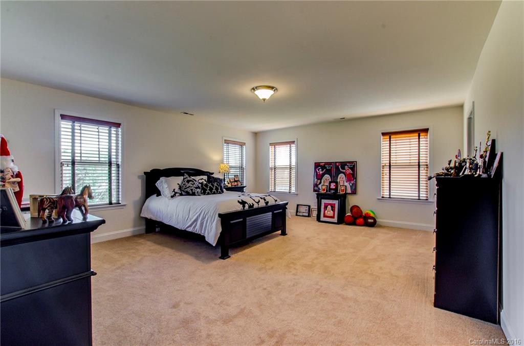 22 Trey Bourne Drive Asheville NC 28804