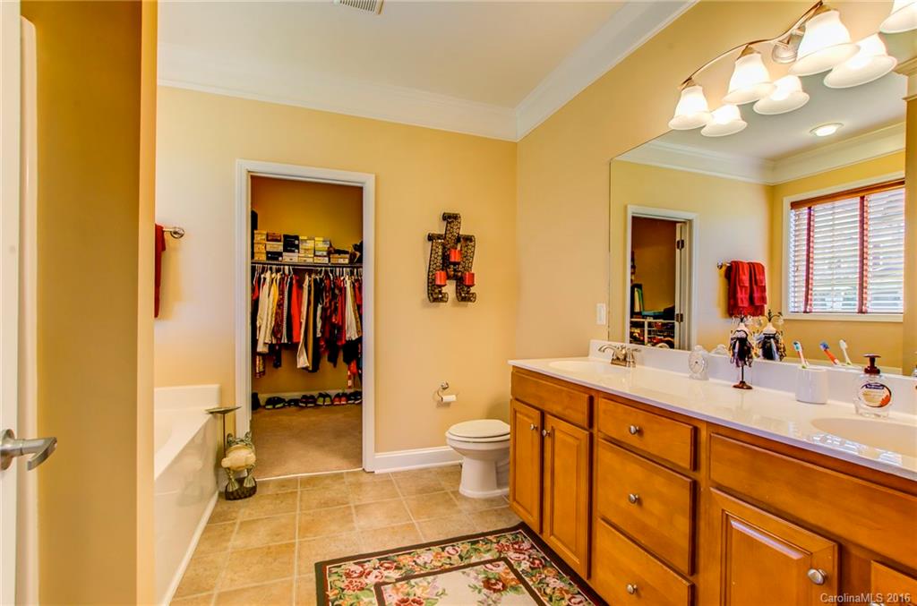 22 Trey Bourne Drive Asheville NC 28804