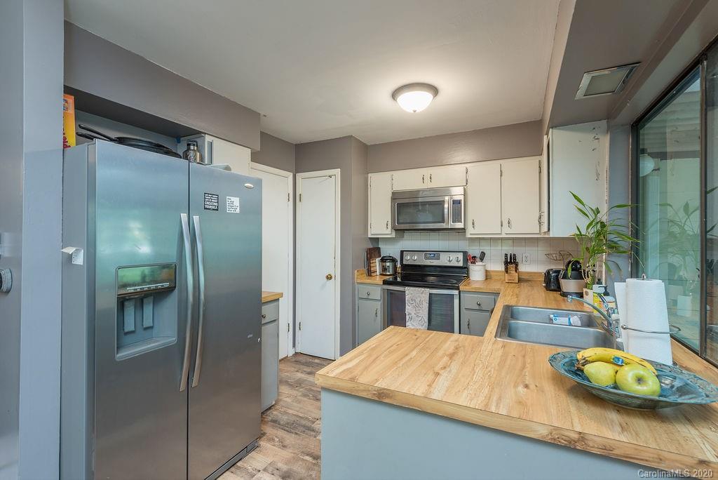21 Glen Meadows Road Arden NC 28704