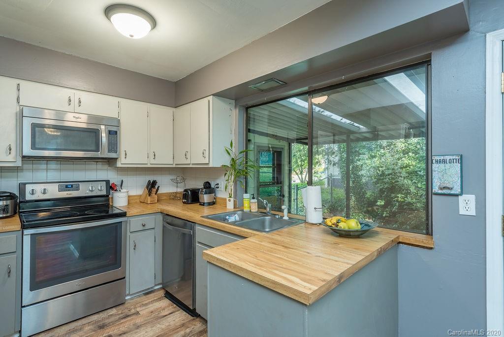 21 Glen Meadows Road Arden NC 28704