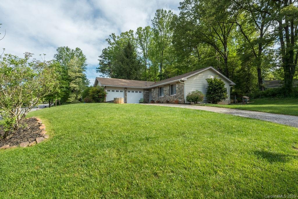 21 Glen Meadows Road Arden NC 28704