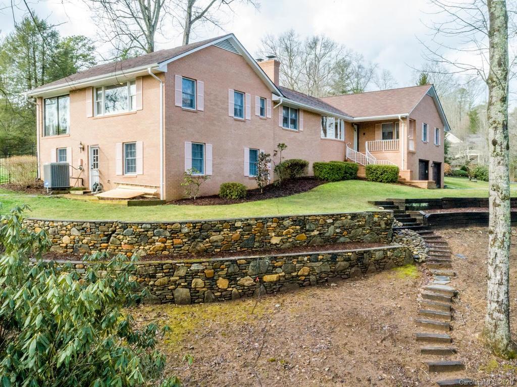12 W Fairway Drive Etowah NC 28729