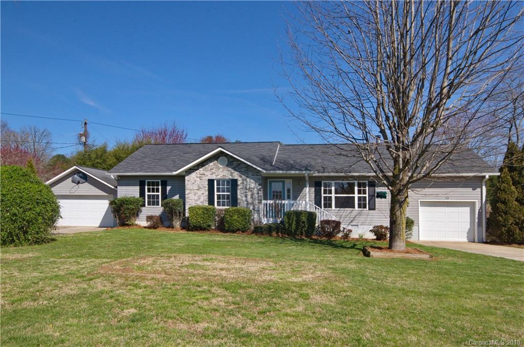 15 Cameron Drive Etowah NC 28729