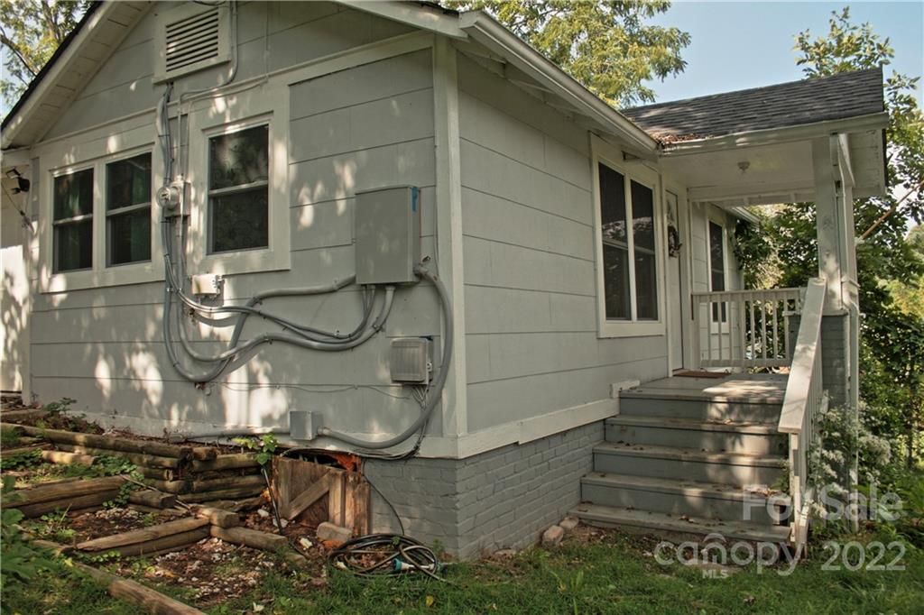 58 Orchard Street Canton NC 28716