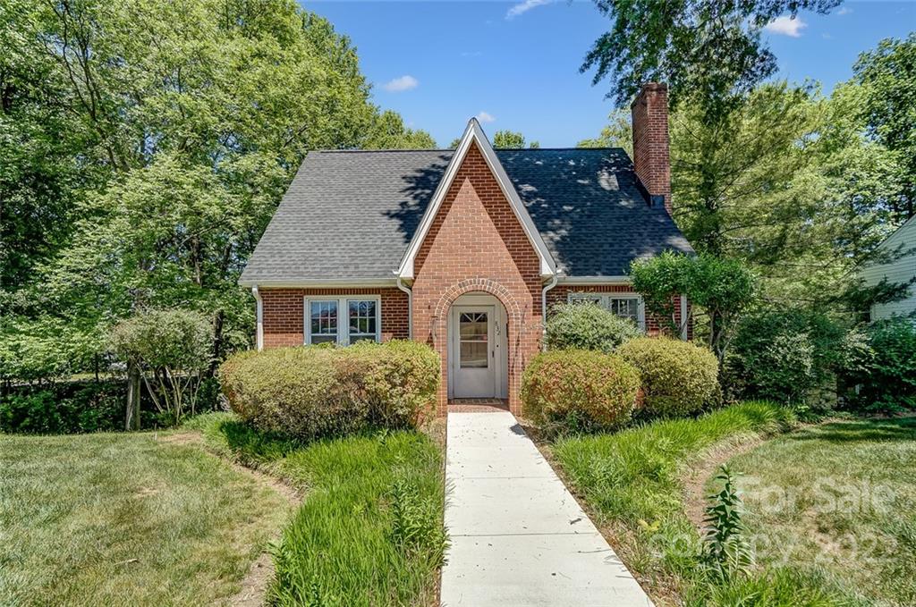 832 2nd Avenue NW Hickory NC 28601