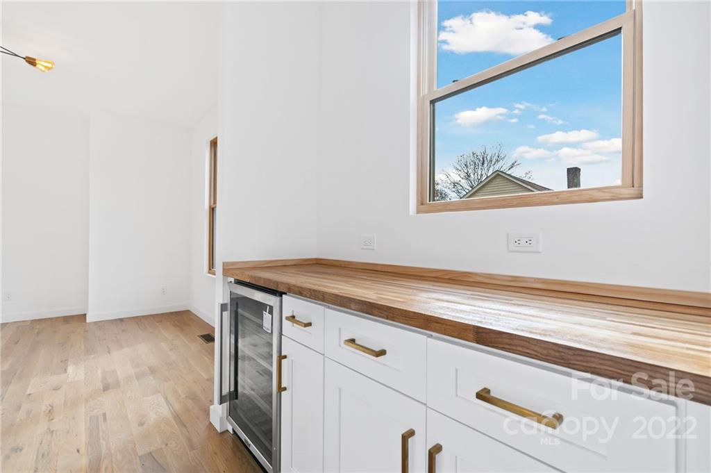 163 Hudson Street Asheville NC 28806