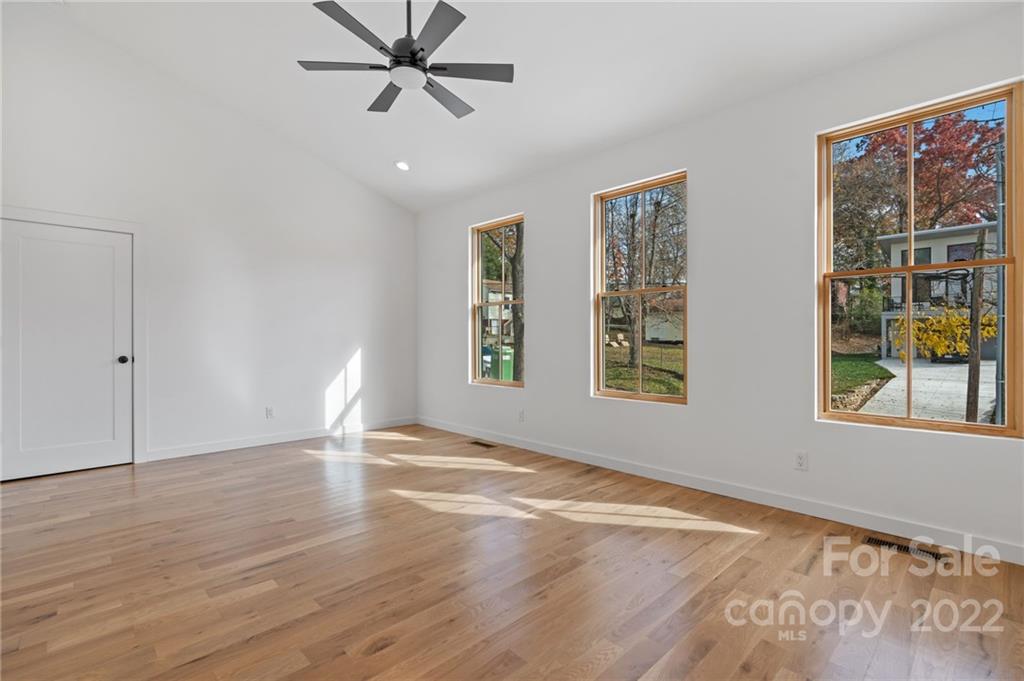 163 Hudson Street Asheville NC 28806