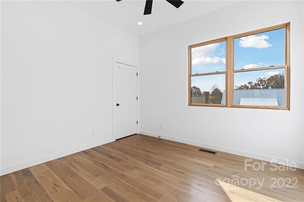 163 Hudson Street Asheville NC 28806