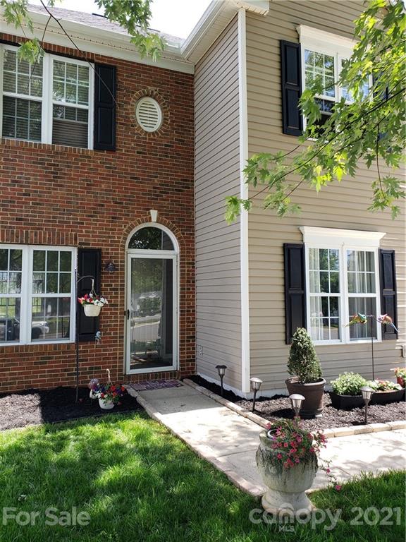 9902 Highlands Crossing Drive Charlotte NC 28277