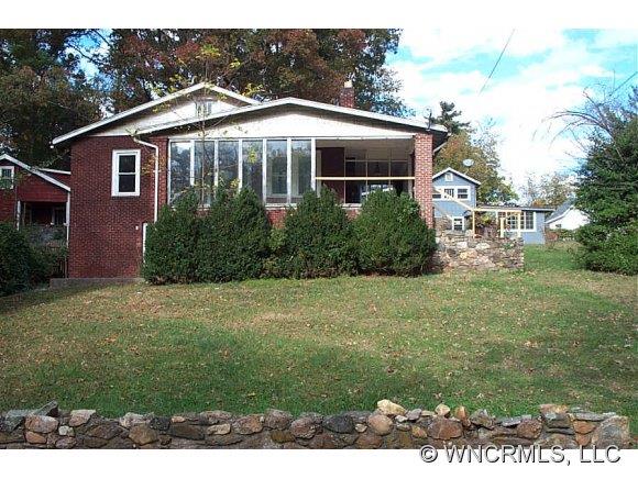 129 Saint Dunstans Road Asheville NC 28803