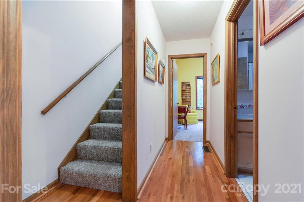 2 Ladyslipper Road Weaverville NC 28787