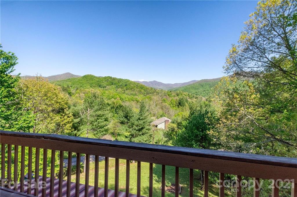 2 Ladyslipper Road Weaverville NC 28787