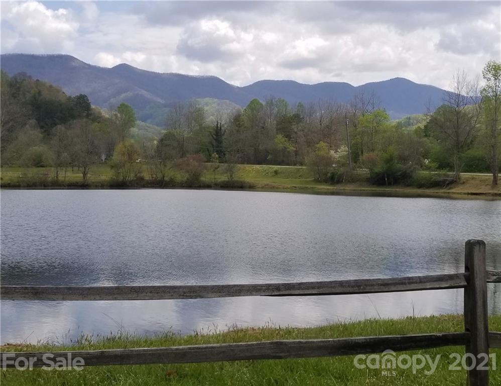 2 Ladyslipper Road Weaverville NC 28787