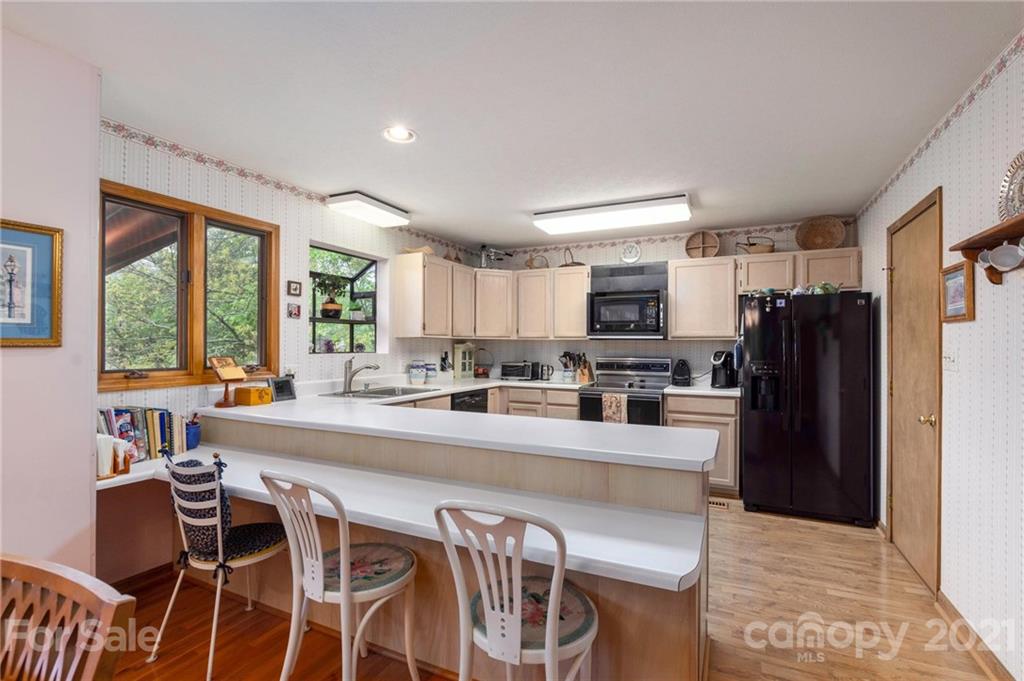 2 Ladyslipper Road Weaverville NC 28787