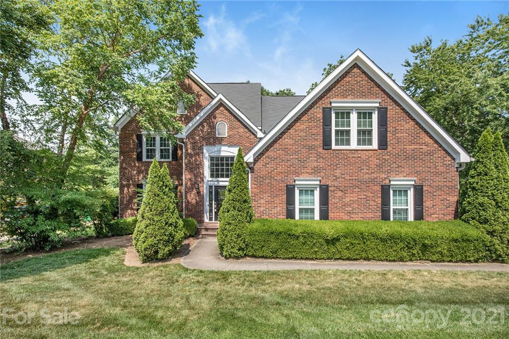6118 Glen Manor Drive Charlotte NC 28269