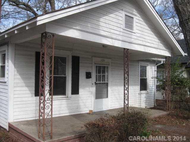 1725 Hawthorne Lane Charlotte NC 28205