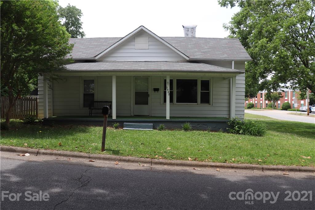 1402 N Ashe Avenue Newton NC 28658