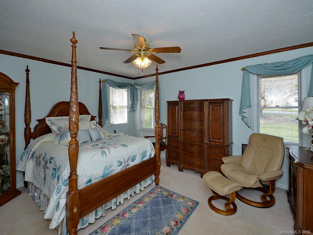 7 Sweetwater Oaks Drive Fletcher NC 28732