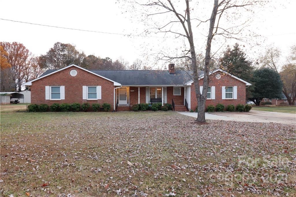 3518 Farrhill Road Charlotte NC 28214