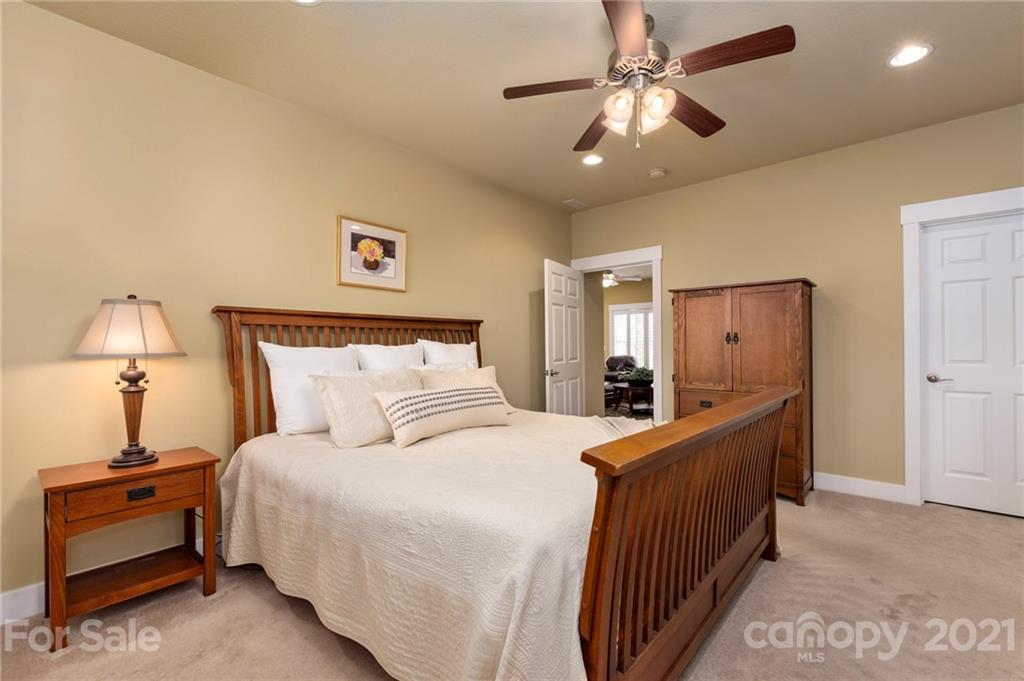 111 Fairview Oaks Lane Asheville NC 28803