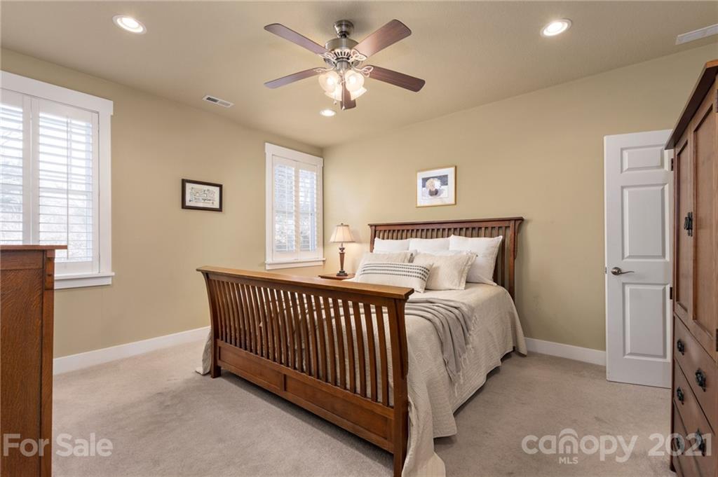 111 Fairview Oaks Lane Asheville NC 28803