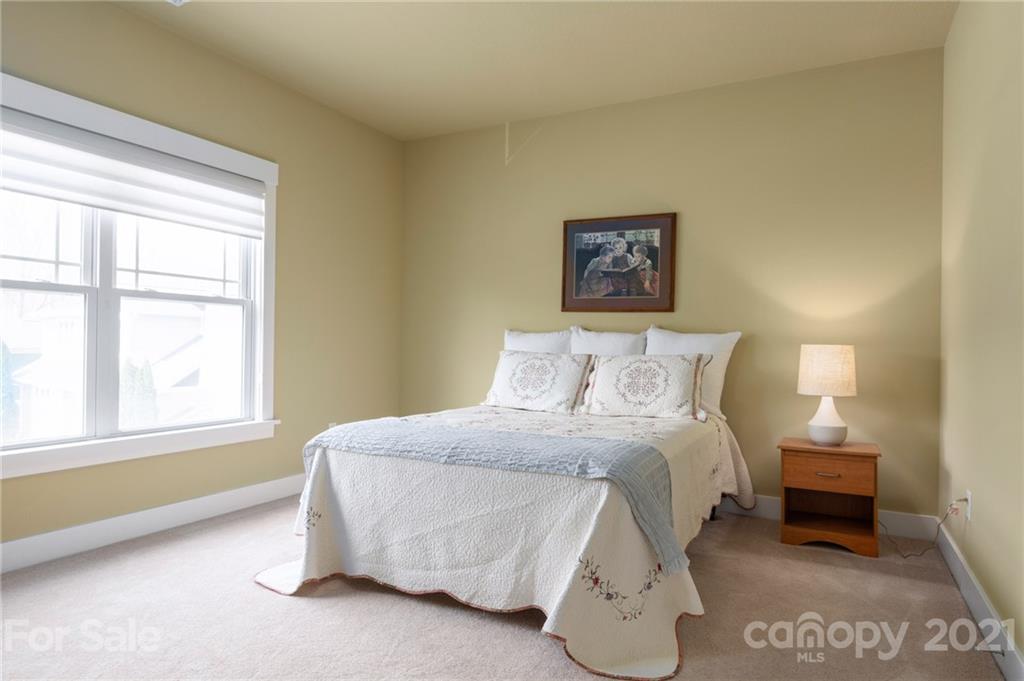 111 Fairview Oaks Lane Asheville NC 28803