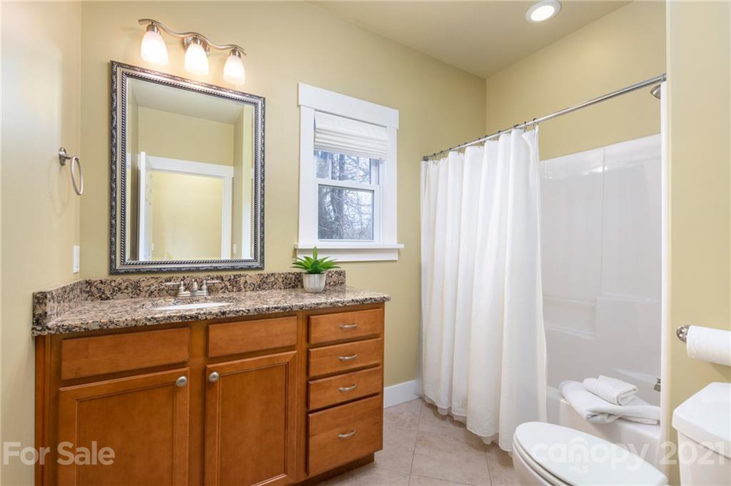 111 Fairview Oaks Lane Asheville NC 28803