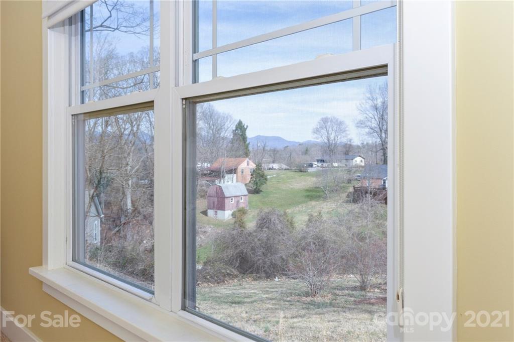 111 Fairview Oaks Lane Asheville NC 28803