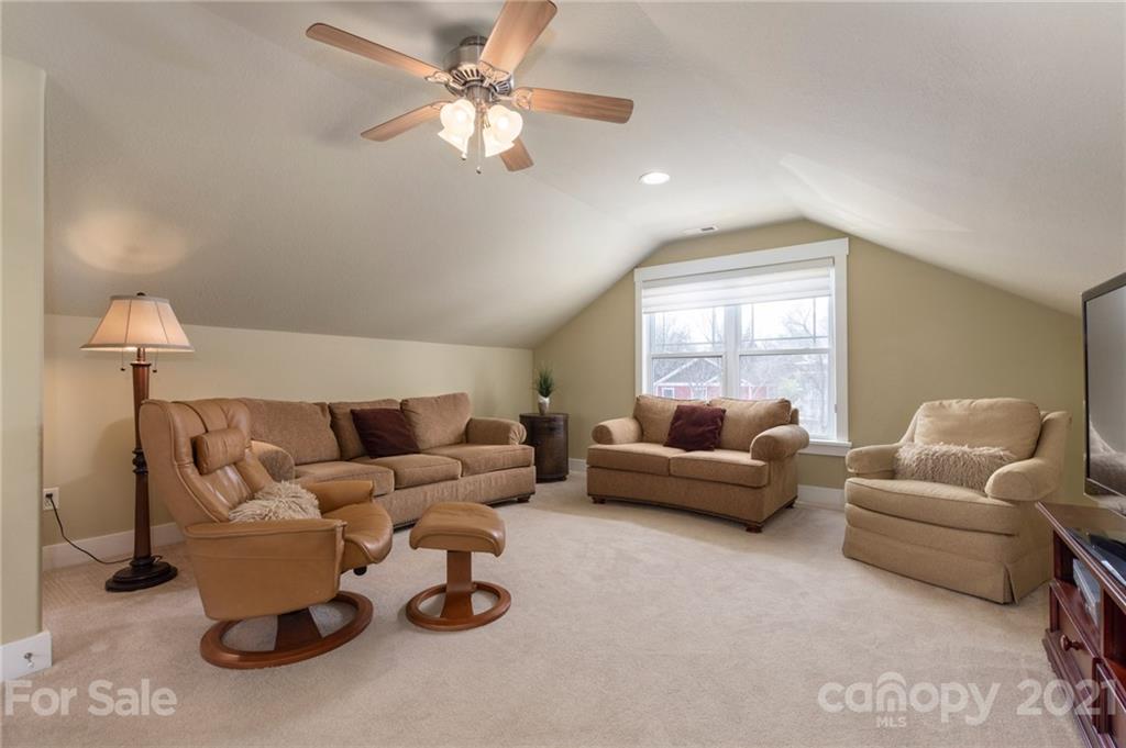 111 Fairview Oaks Lane Asheville NC 28803