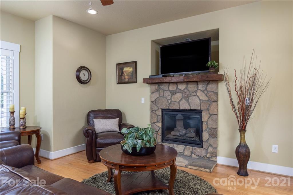 111 Fairview Oaks Lane Asheville NC 28803