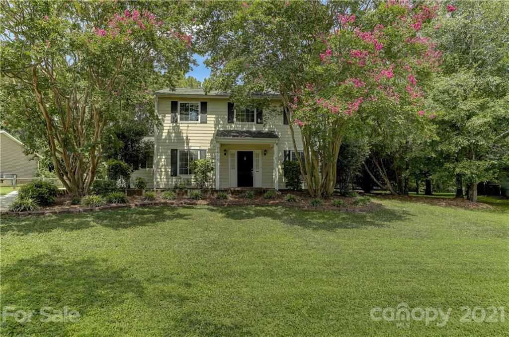 7414 Shadowlake Drive Charlotte NC 28226