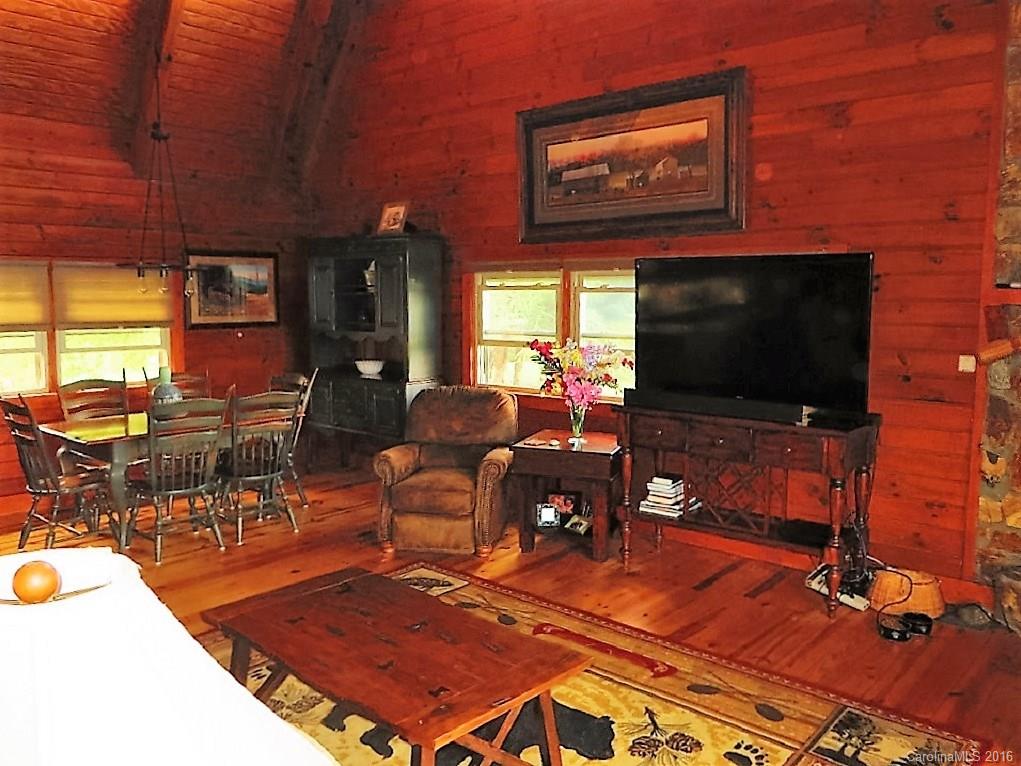 2708 Utah Mountain Road Waynesville NC 28785