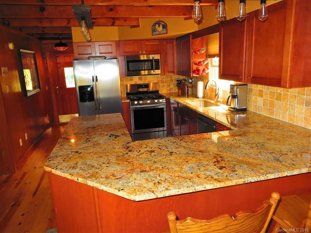 2708 Utah Mountain Road Waynesville NC 28785