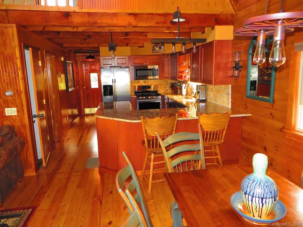 2708 Utah Mountain Road Waynesville NC 28785