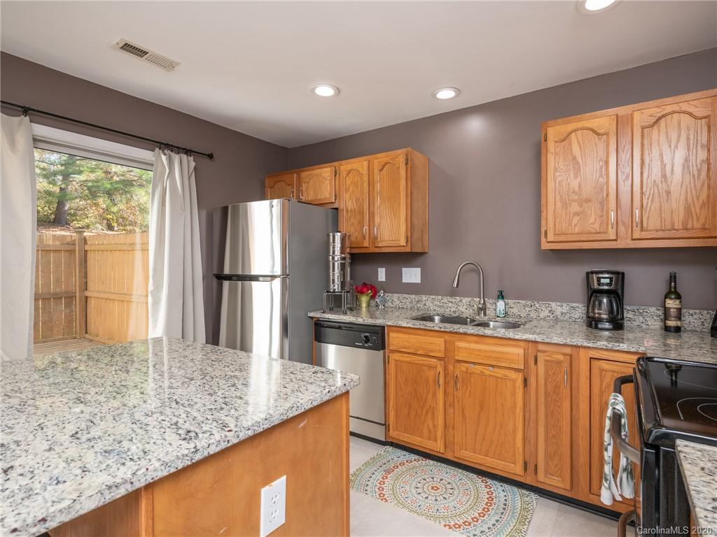 5616 Prescott Court Charlotte NC 28269